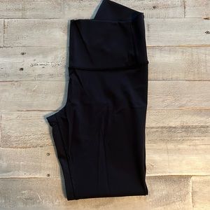 Lululemon wunder under